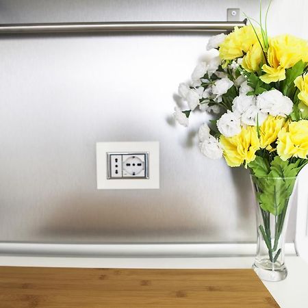 Apartament Alessia'S Flat - Sarpi Mediolan Zewnętrze zdjęcie